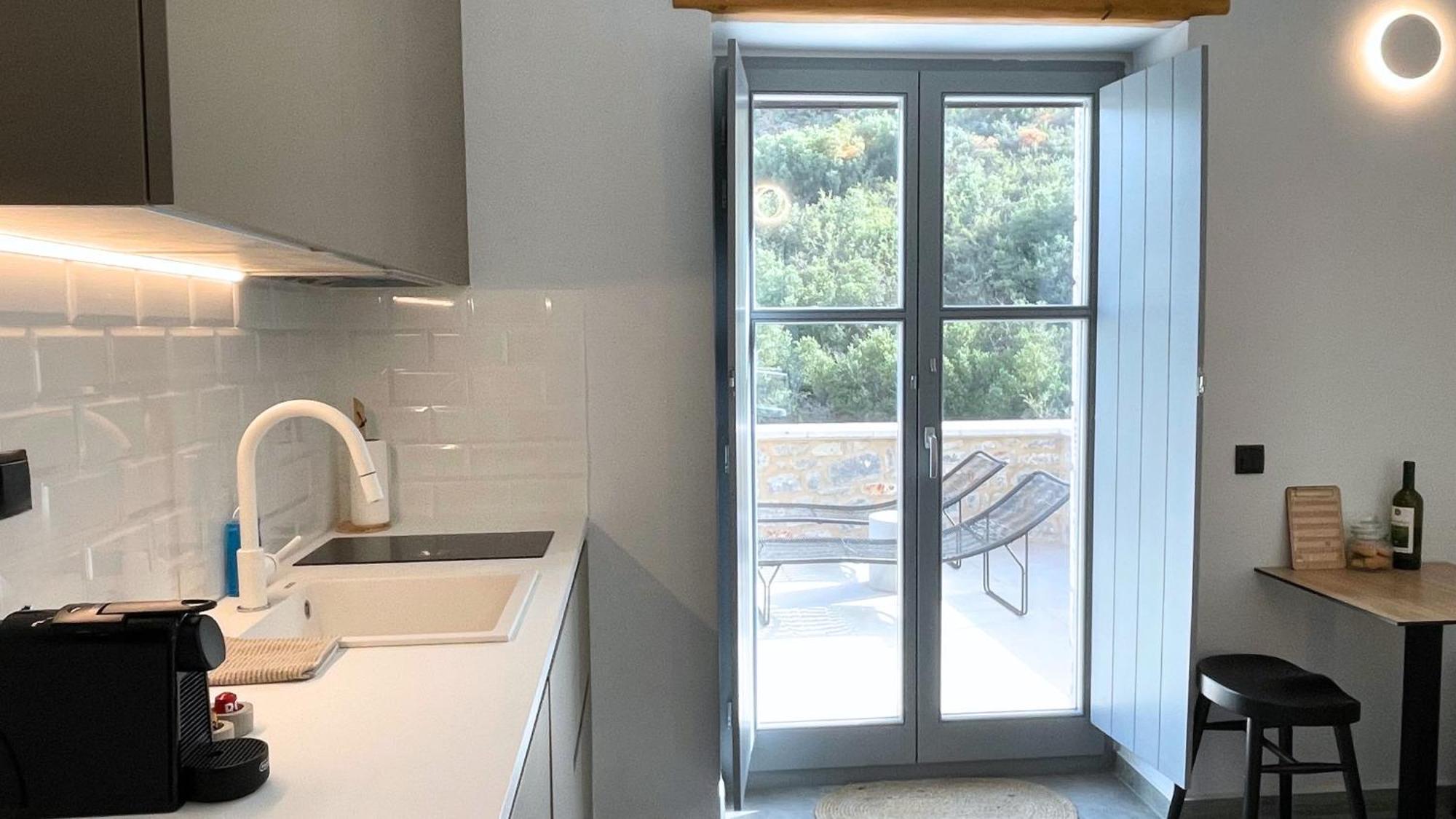 Eleonas Limeni Apartment Luaran gambar